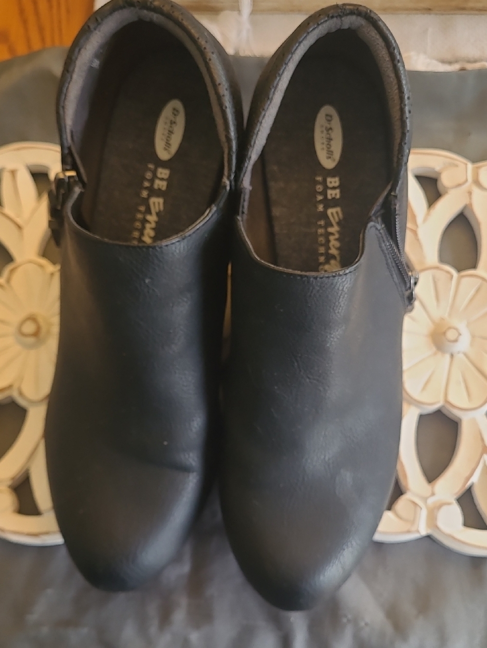 Dr. Scholl's Black Wedge Bootie  Clog with Side Zip  Clean.these are Super Kool!